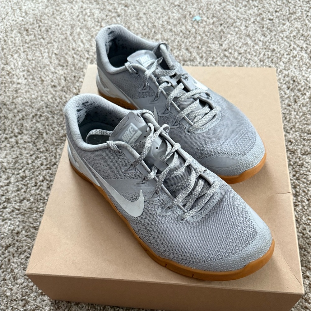 Nike Metcon 4 Grey Gum Athletic Training Shoe